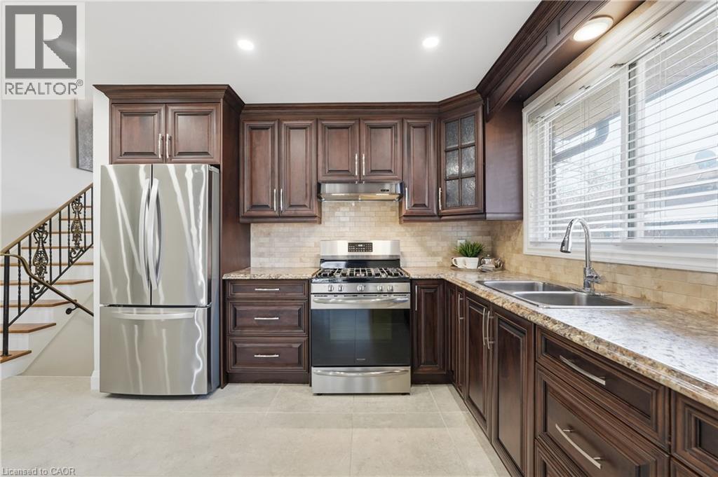 288 Eastdale Boulevard, Stoney Creek, Ontario  L8E 3P4 - Photo 9 - 40816764