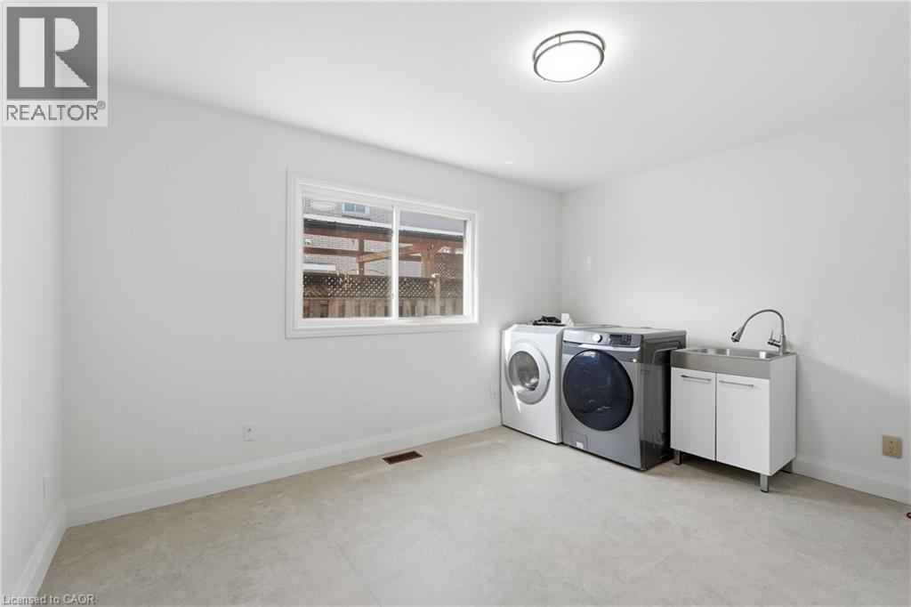 288 Eastdale Boulevard, Stoney Creek, Ontario  L8E 3P4 - Photo 26 - 40816764