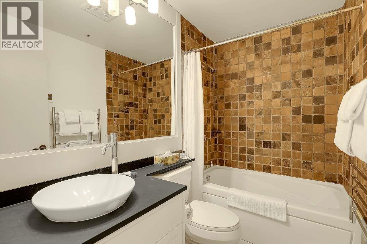 110/111 4573 Chateau Boulevard, Whistler, British Columbia  V0N 1B4 - Photo 14 - R3106144