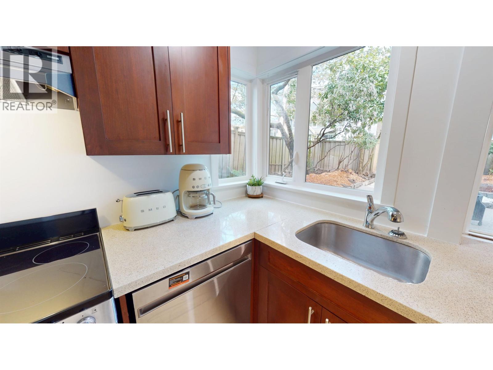 104 633 W 16th Avenue, Vancouver, British Columbia  V5Z 1S5 - Photo 6 - R3106403