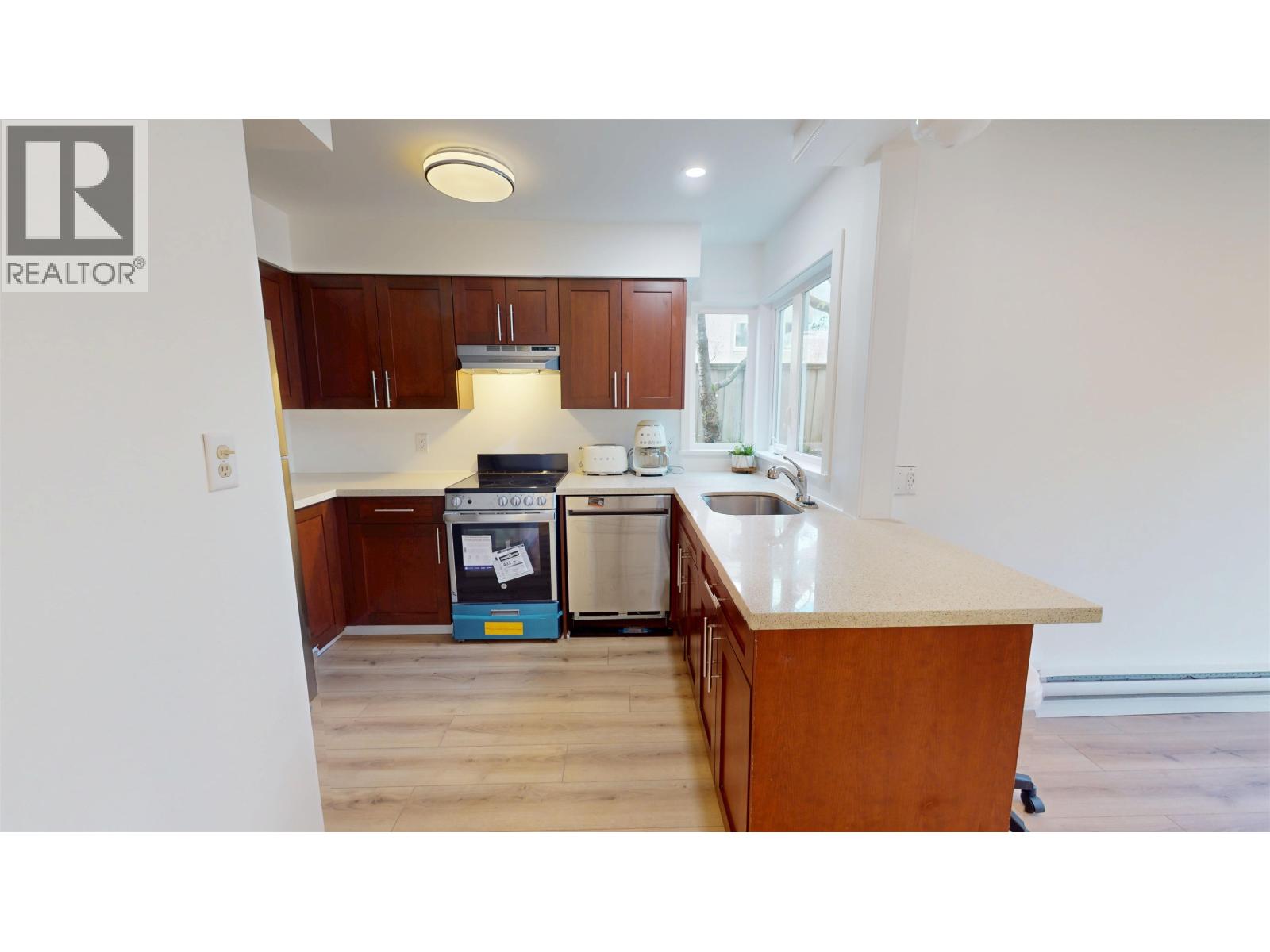 104 633 W 16th Avenue, Vancouver, British Columbia  V5Z 1S5 - Photo 5 - R3106403