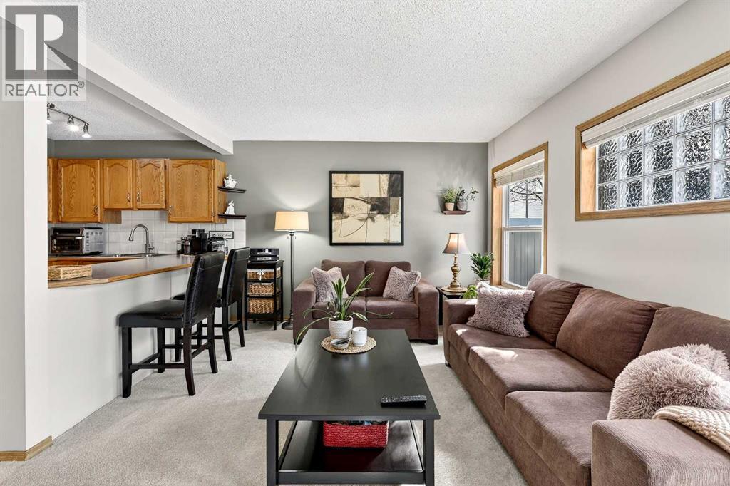 245 Millview Green SW, Calgary, Alberta  T2Y 3W1 - Photo 4 - A2298621