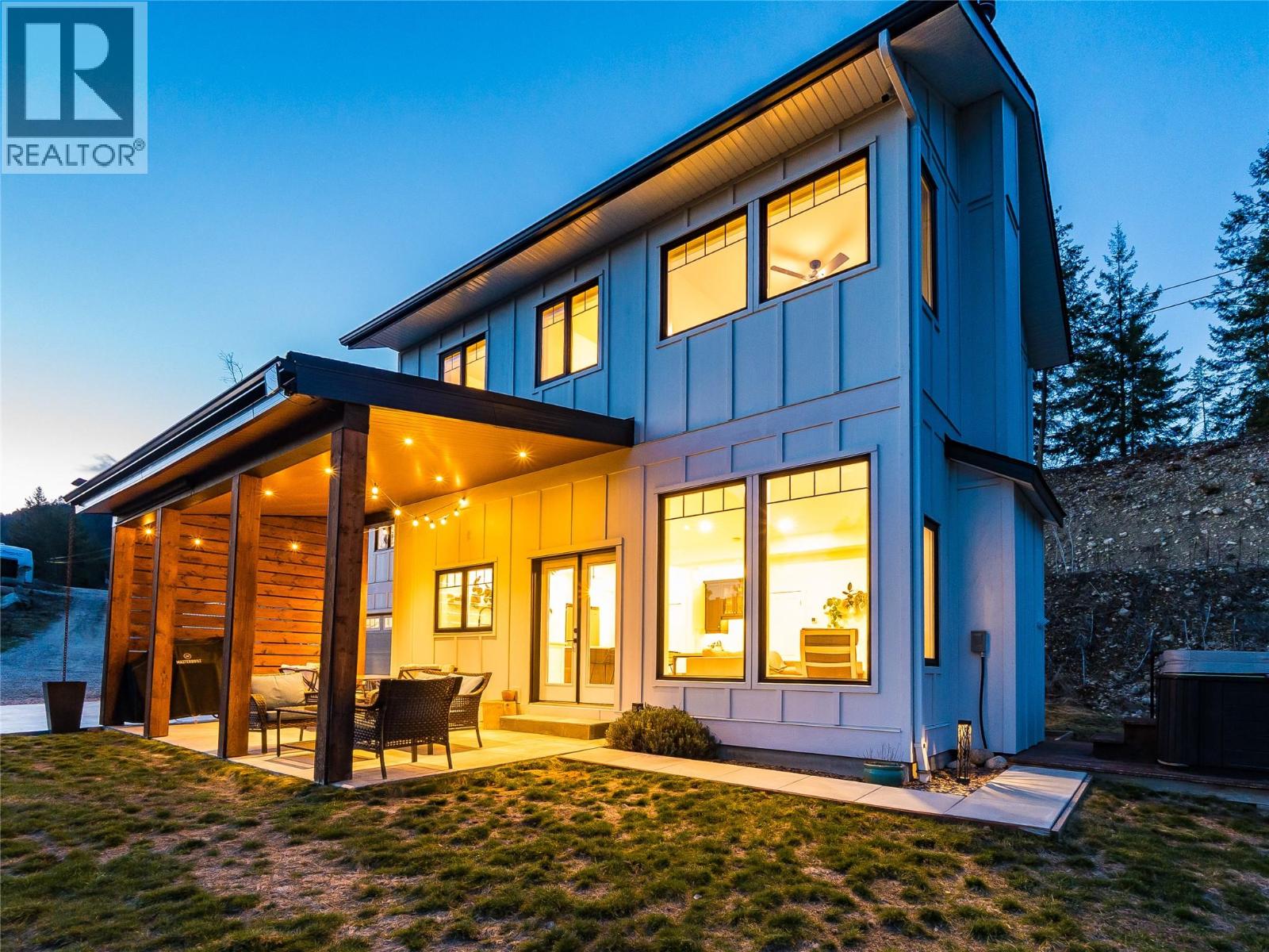 5758 Rocky Road, Nelson, British Columbia V1L 6Y4 - Photo 1 - 10380931