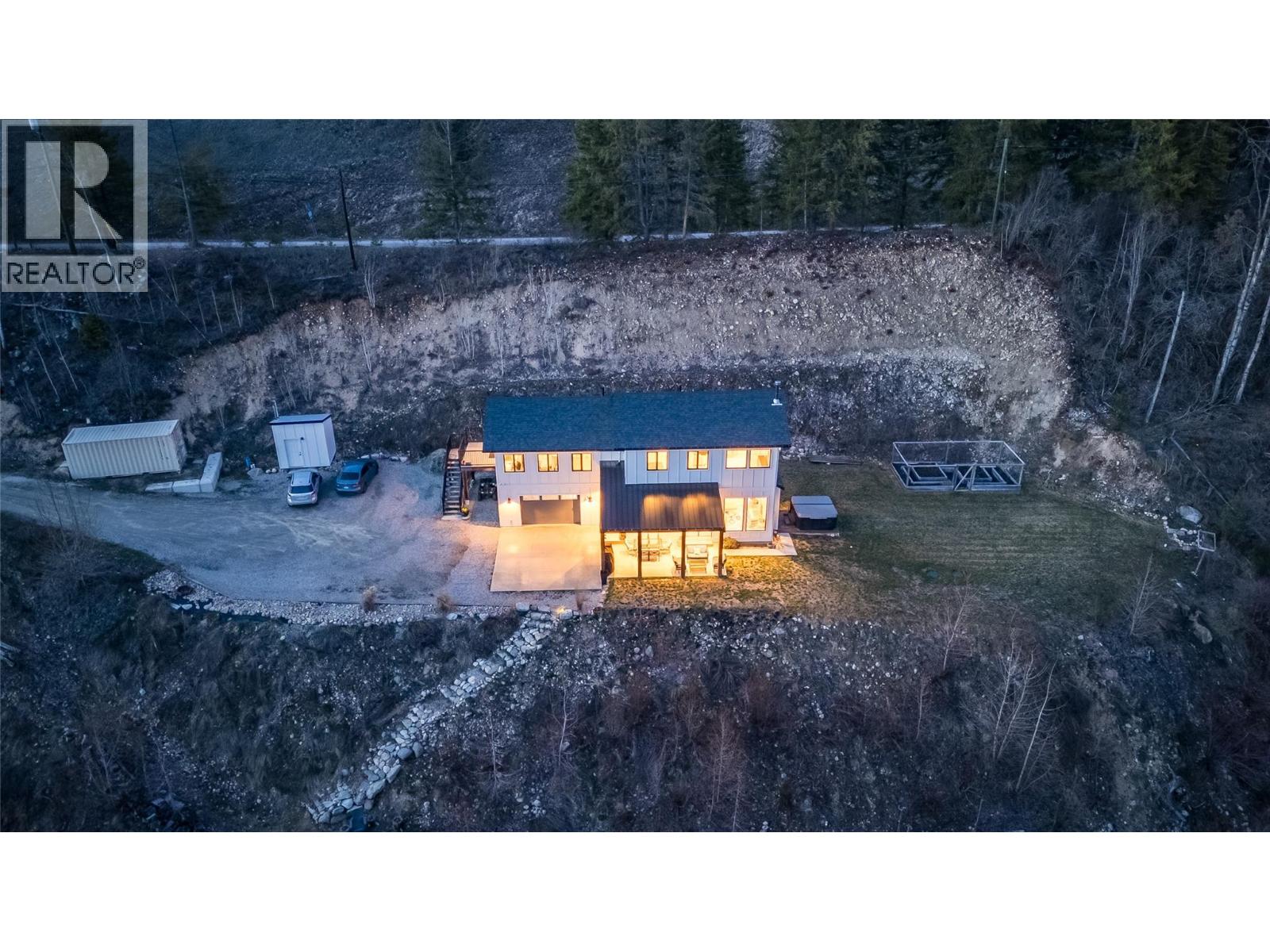 5758 Rocky Road, Nelson, British Columbia V1L 6Y4 - Photo 14 - 10380931