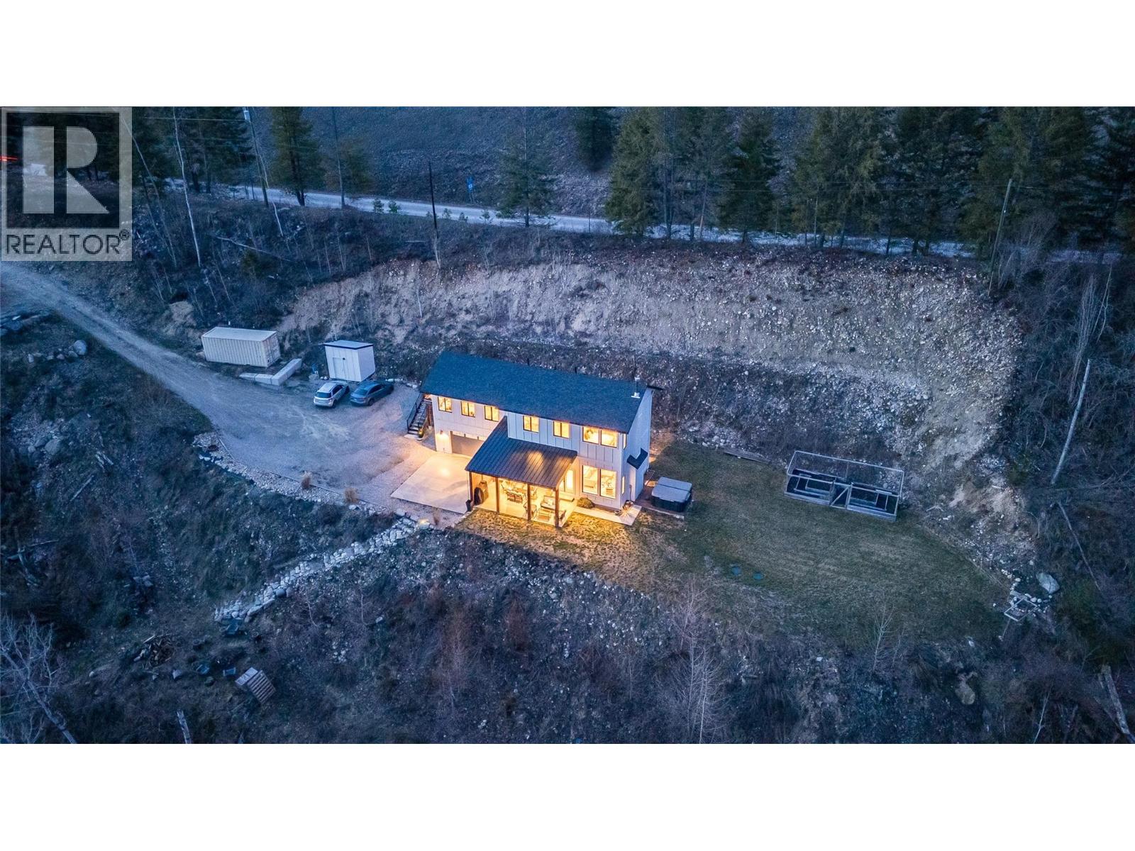5758 Rocky Road, Nelson, British Columbia V1L 6Y4 - Photo 15 - 10380931