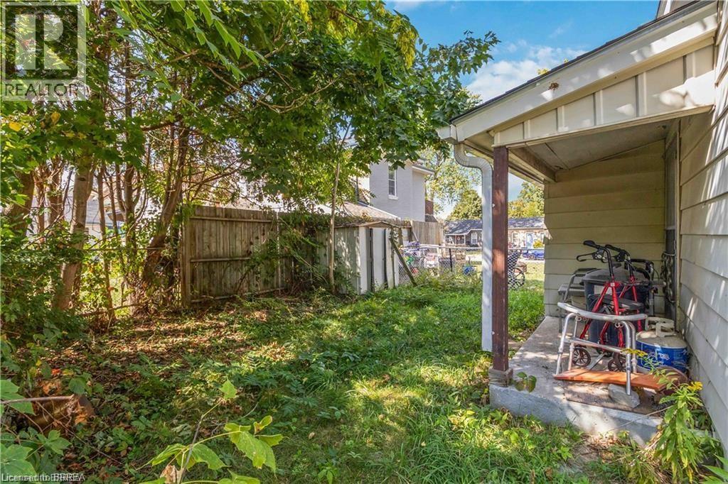 22 Park Avenue, Brantford, Ontario  N3S 5H3 - Photo 7 - 40817472