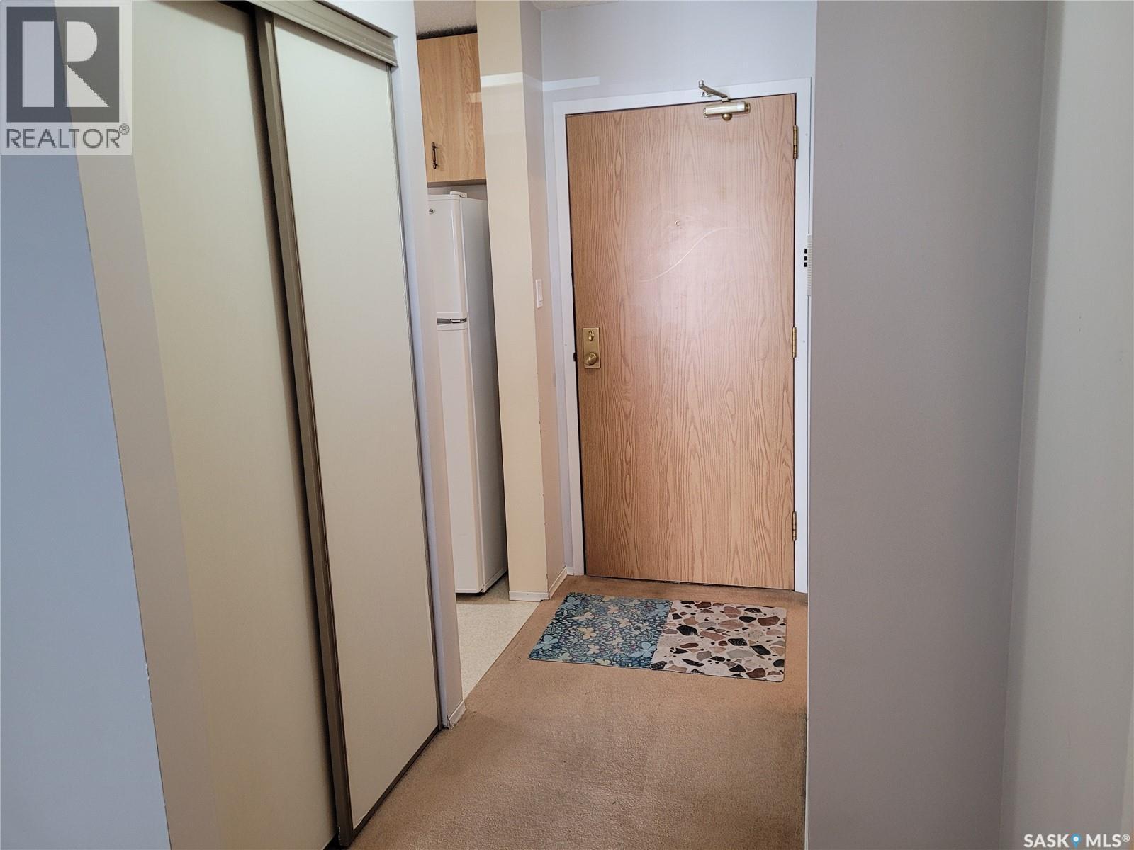 413 310 Stillwater Drive, Saskatoon, Saskatchewan  S7J 4H7 - Photo 3 - SK031827