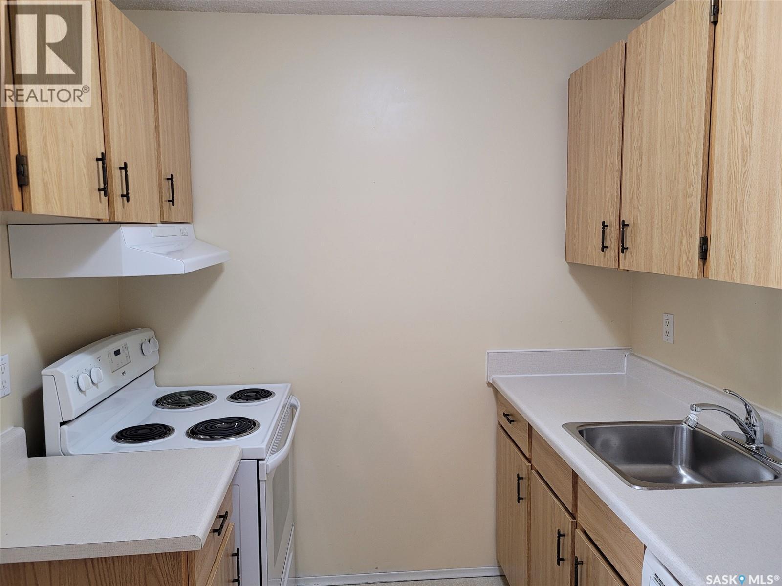 413 310 Stillwater Drive, Saskatoon, Saskatchewan  S7J 4H7 - Photo 8 - SK031827