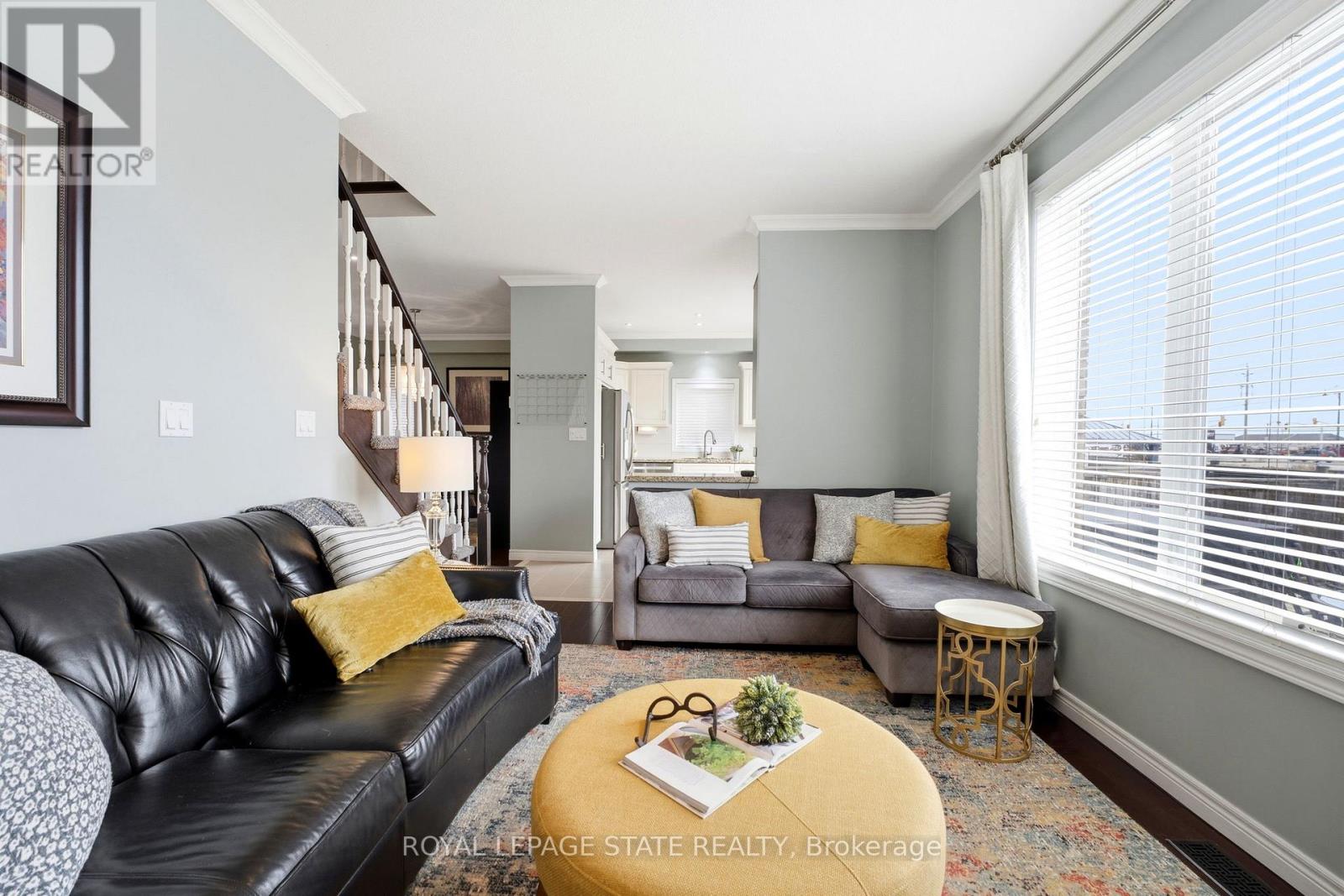 23 Garinger Crescent, Hamilton, Ontario  L0R 1C0 - Photo 5 - X12953380