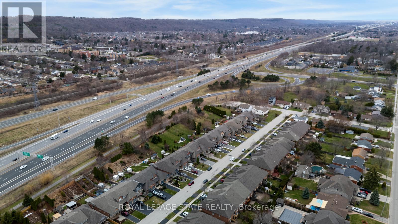 30 Conrad Place, Grimsby, Ontario  L3M 5S5 - Photo 6 - X12953416