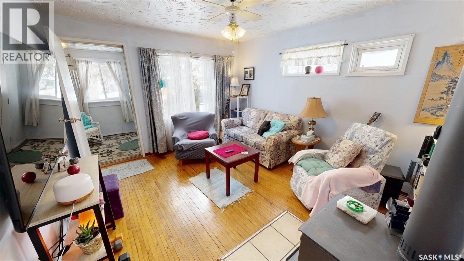 1603 13th Street W, Prince Albert, Saskatchewan  S6V 3J9 - Photo 4 - SK031435