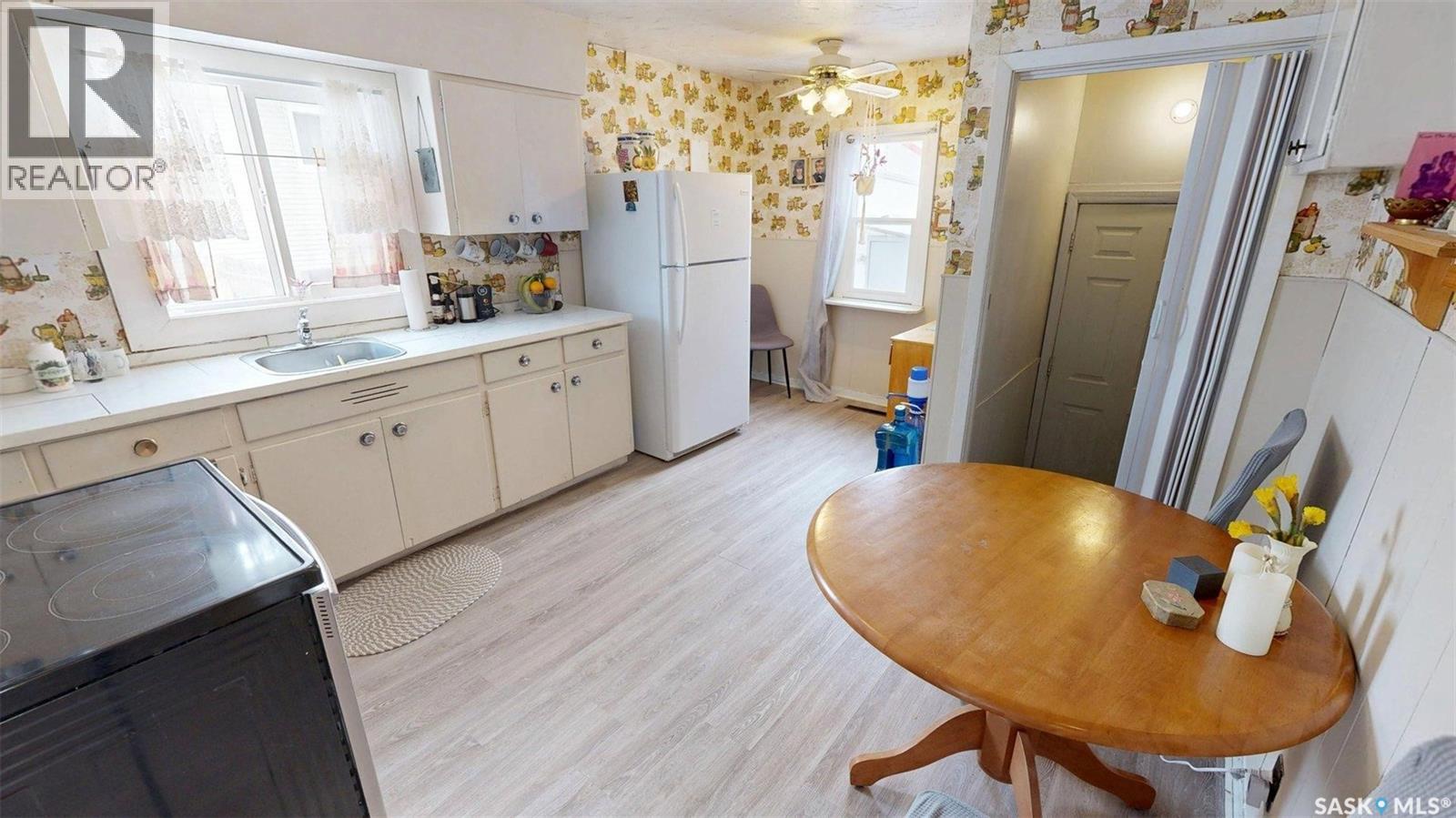 1603 13th Street W, Prince Albert, Saskatchewan  S6V 3J9 - Photo 5 - SK031435