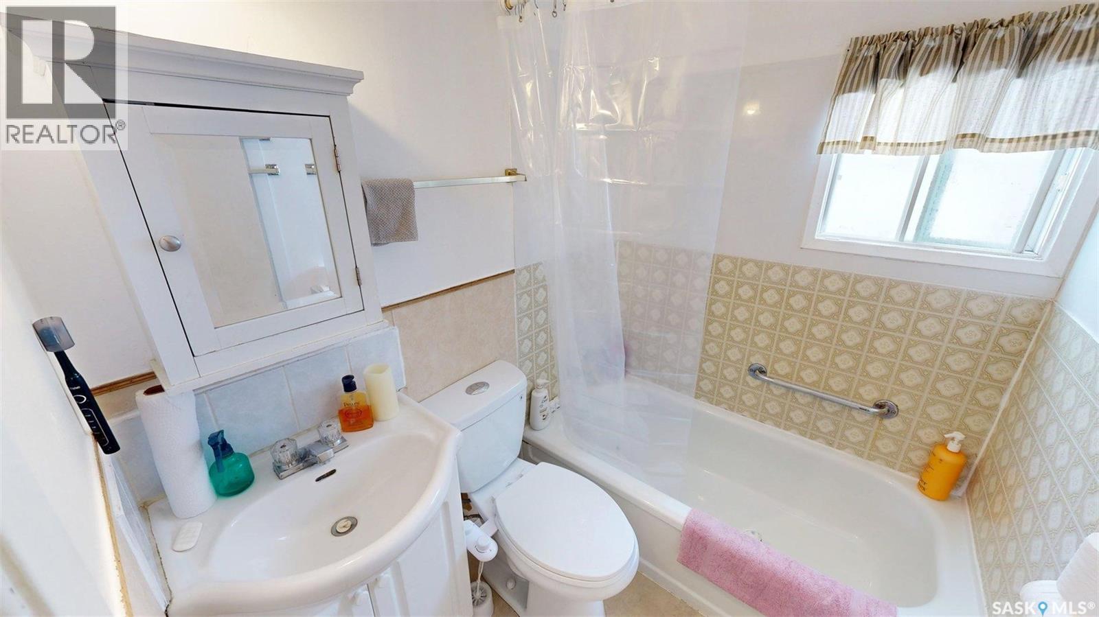 1603 13th Street W, Prince Albert, Saskatchewan  S6V 3J9 - Photo 8 - SK031435