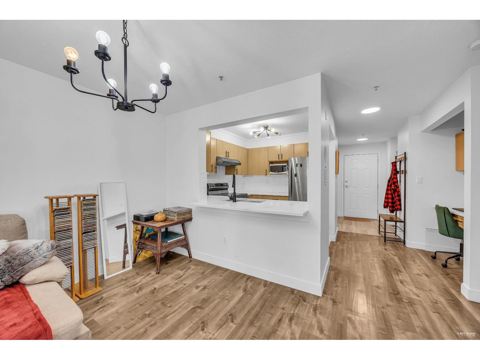 310 15220 Guildford Drive, Surrey, British Columbia  V3R 0Y6 - Photo 6 - R3106625