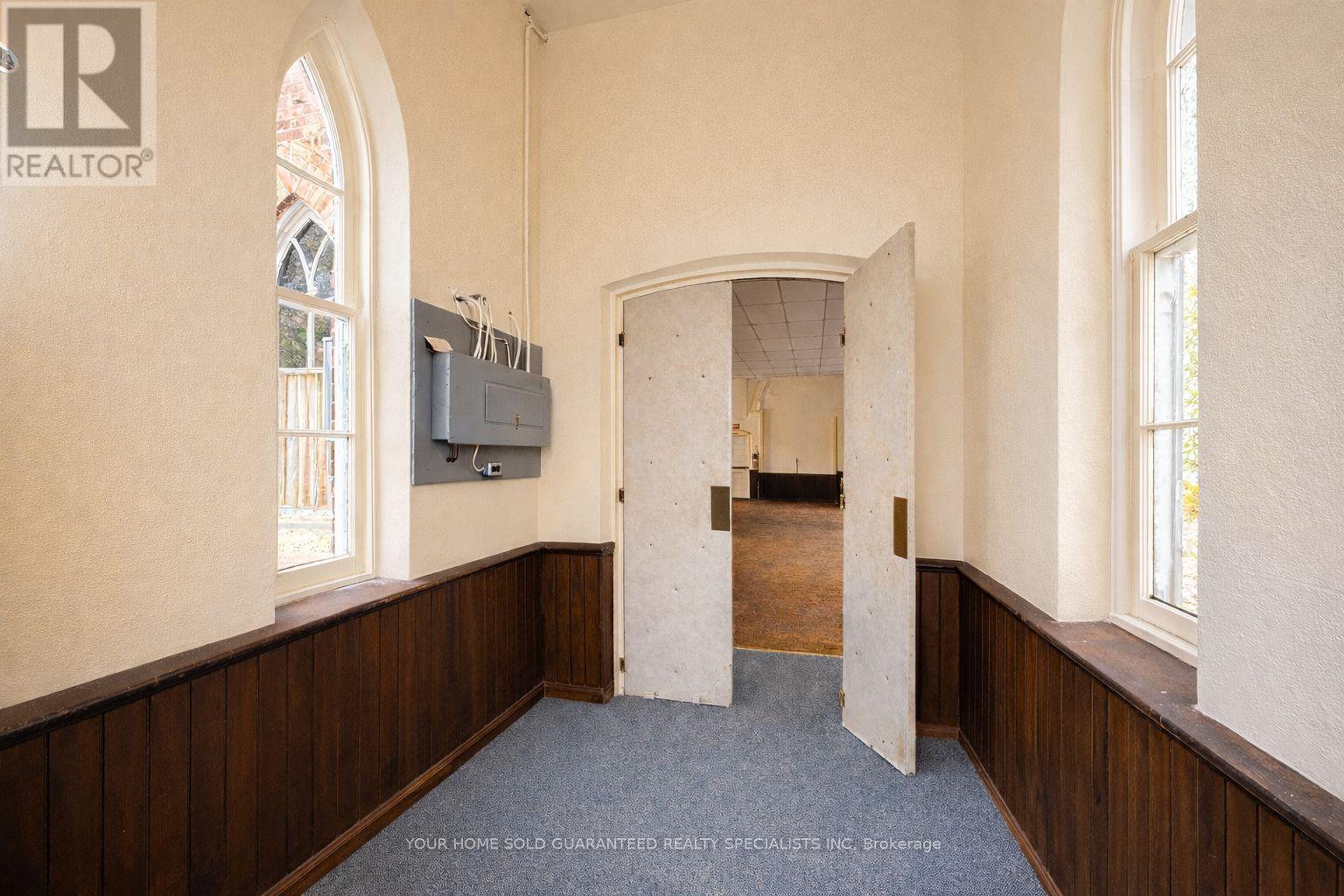 8912 Country Rd 12 Road, Adjala-Tosorontio, Ontario  L0M 1M0 - Photo 4 - N12949384