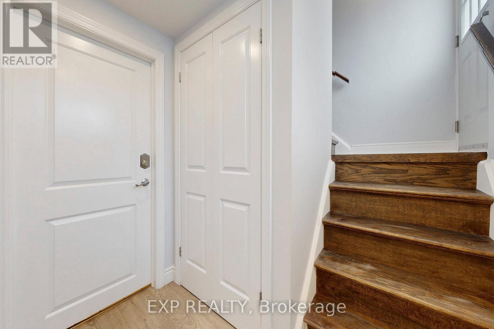 25 Mcmanus Road, Toronto, Ontario  M9P 2J9 - Photo 19 - W12949850