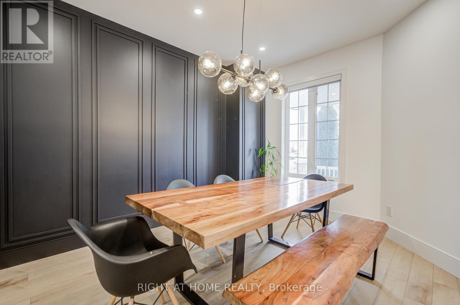 79 The Queensway Way, Barrie, Ontario  L4M 7J3 - Photo 11 - S12952022