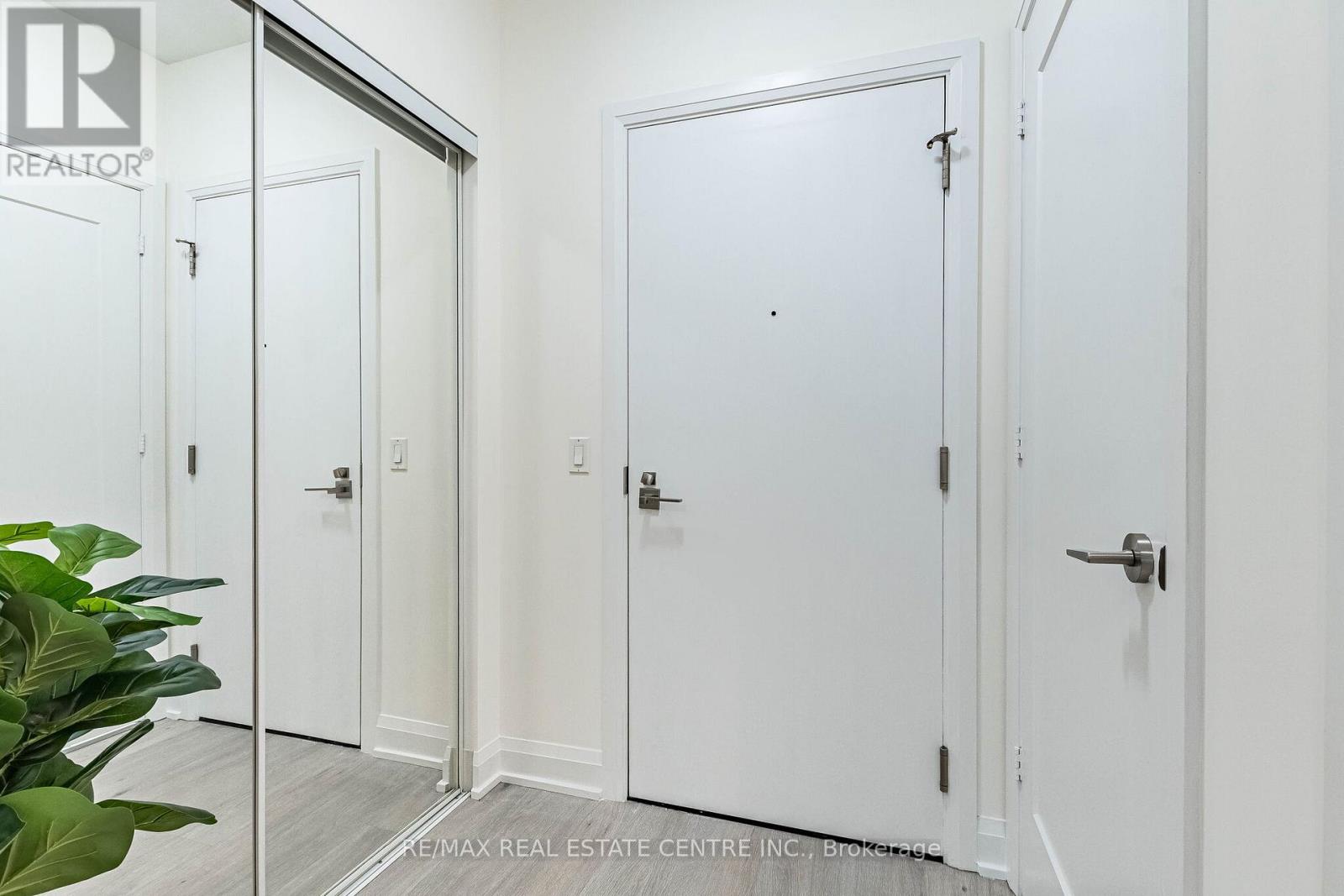 207 - 110 Marine Parade Drive, Toronto, Ontario  M8V 4G1 - Photo 8 - W12953420