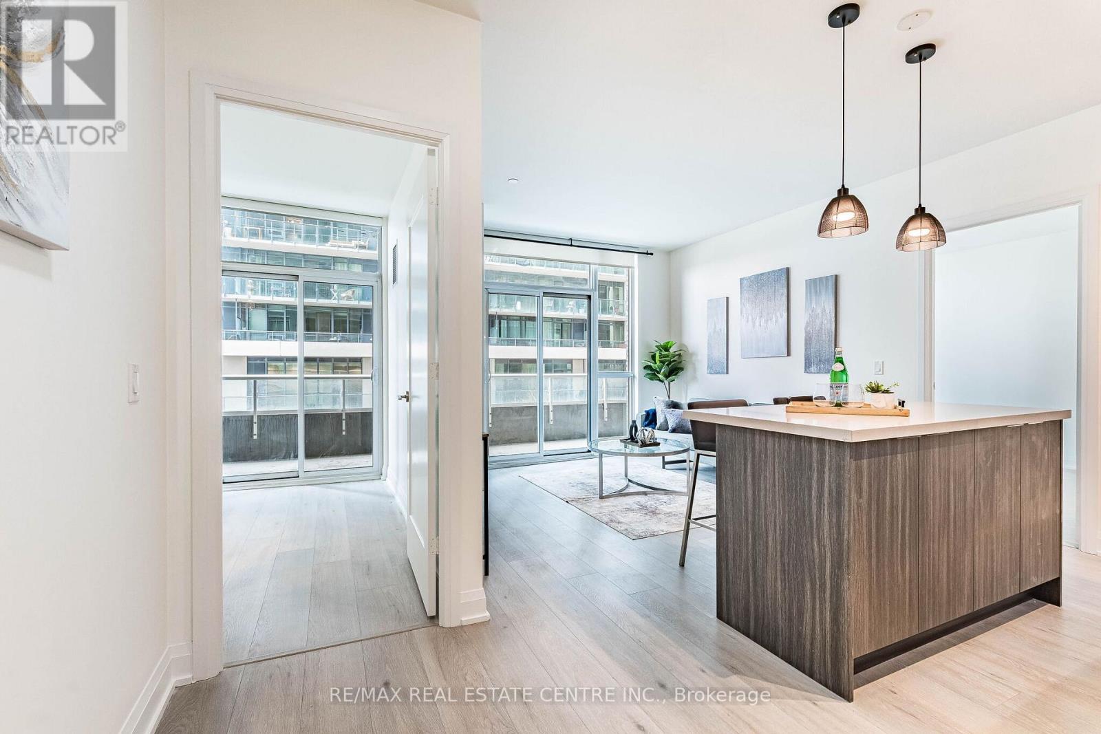 207 - 110 Marine Parade Drive, Toronto, Ontario  M8V 4G1 - Photo 9 - W12953420