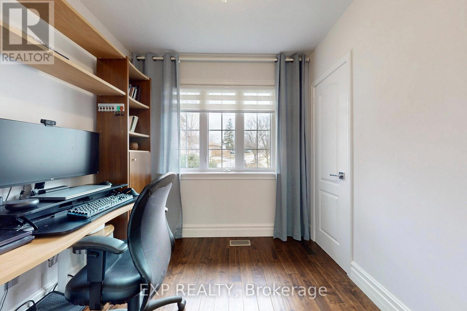 25 Mcmanus Road, Toronto, Ontario  M9P 2J9 - Photo 16 - W12949850