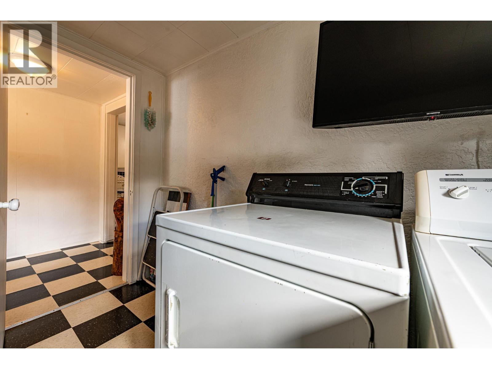 6910 1st Avenue, Ymir, British Columbia  V0G 2K0 - Photo 21 - 10380617