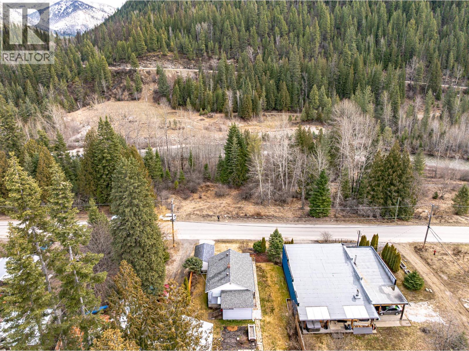 6910 1st Avenue, Ymir, British Columbia  V0G 2K0 - Photo 41 - 10380617