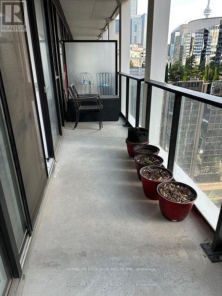 1112 - 20 Edward Street, Toronto, Ontario  M5G 0C5 - Photo 17 - C12796234