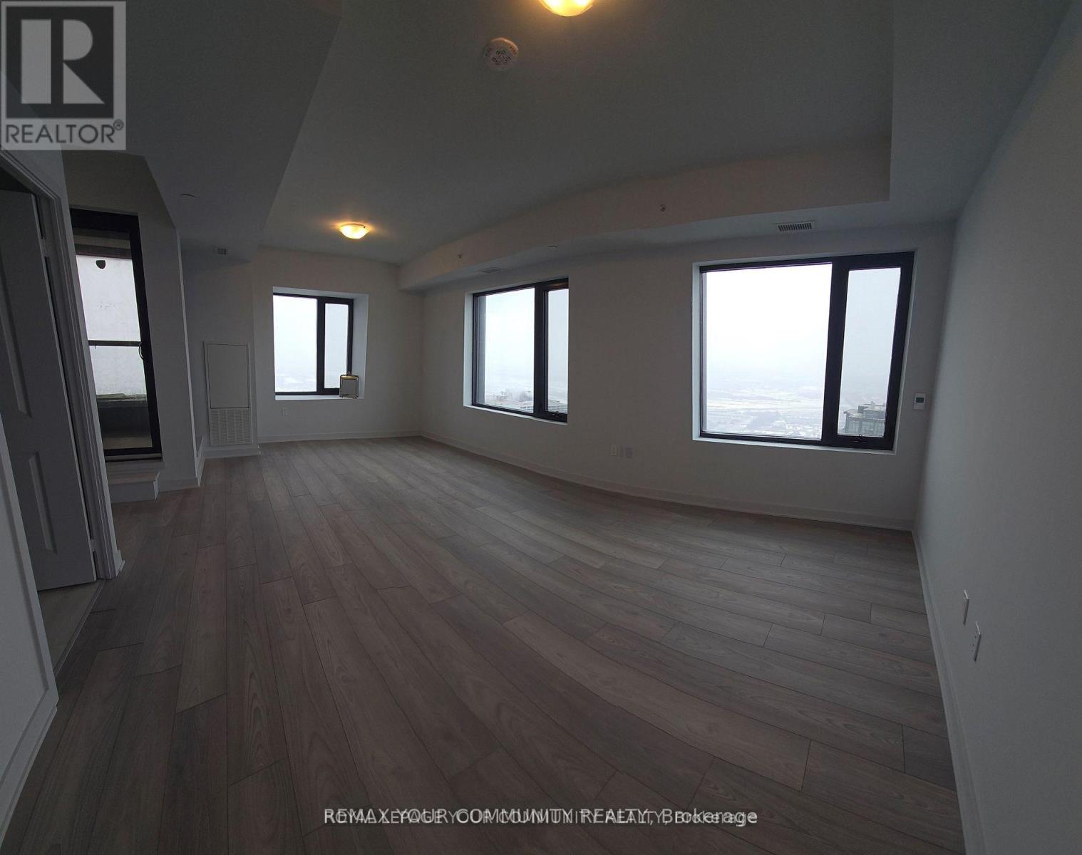 4407 - 2920 Highway 7 Road, Vaughan, Ontario  L4K 0P4 - Photo 4 - N12799268