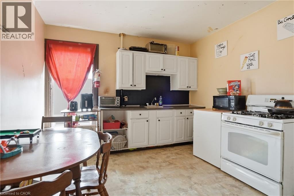 55 Chatham Street, Brantford, Ontario  N3T 2N8 - Photo 10 - 40817385