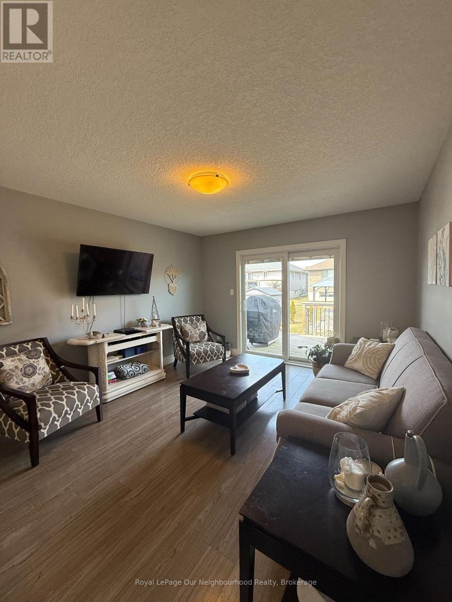 5 Mcintosh Crescent W, Quinte West, Ontario  K8V 0G1 - Photo 12 - X12953514