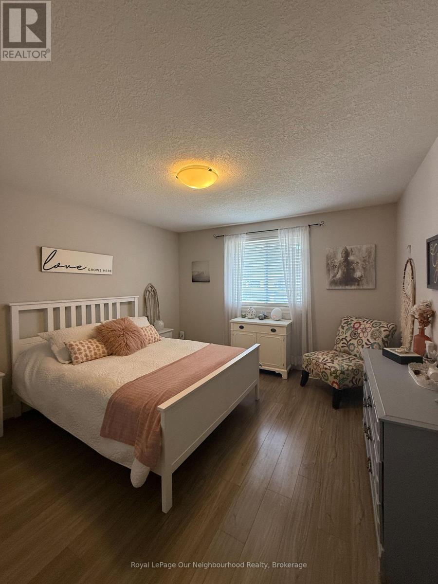 5 Mcintosh Crescent W, Quinte West, Ontario  K8V 0G1 - Photo 13 - X12953514