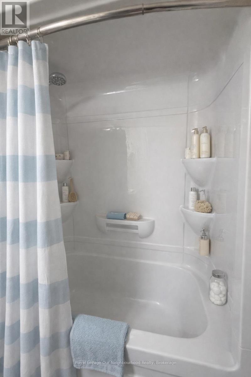 5 Mcintosh Crescent W, Quinte West, Ontario  K8V 0G1 - Photo 16 - X12953514