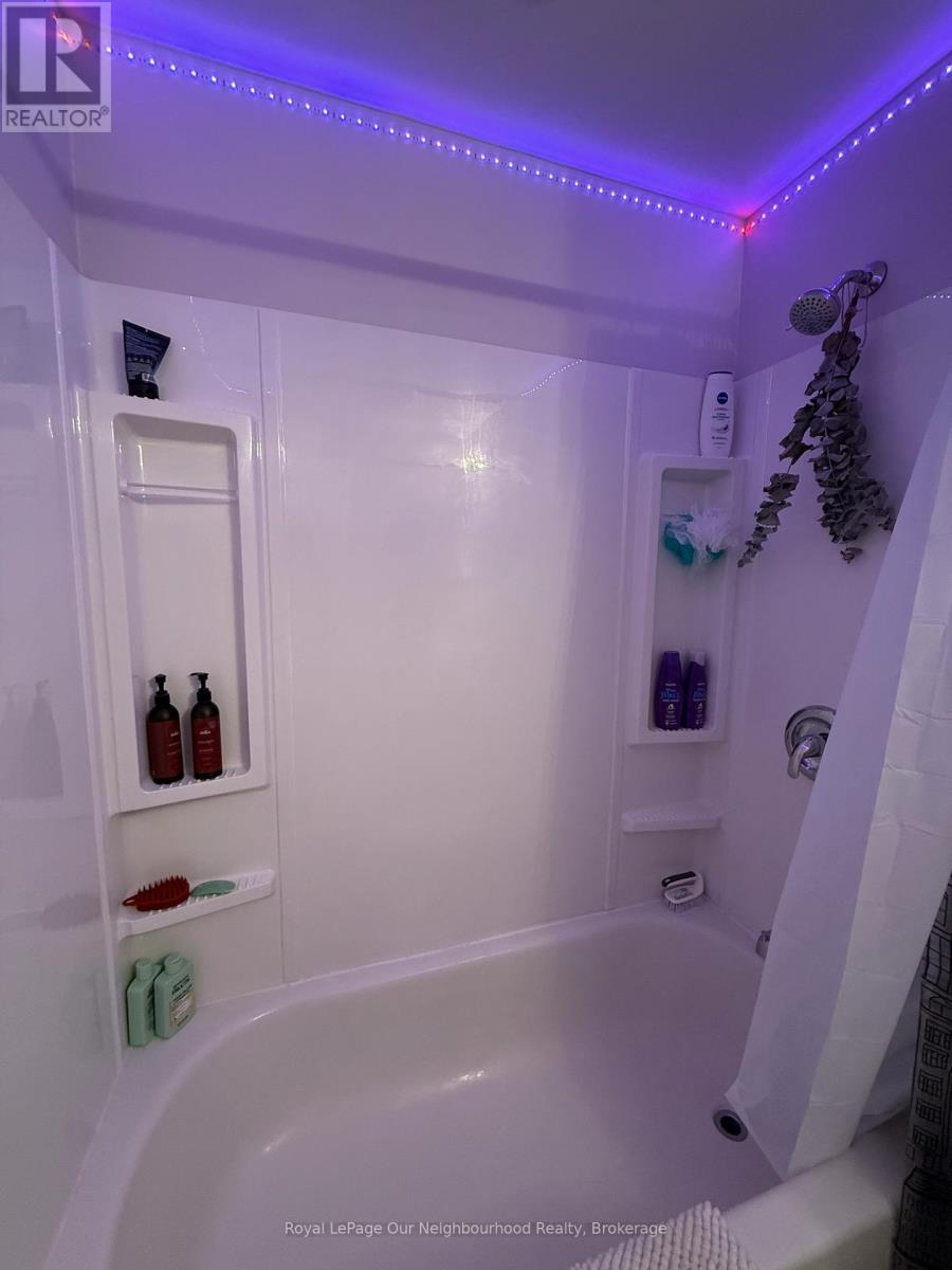 5 Mcintosh Crescent W, Quinte West, Ontario  K8V 0G1 - Photo 28 - X12953514