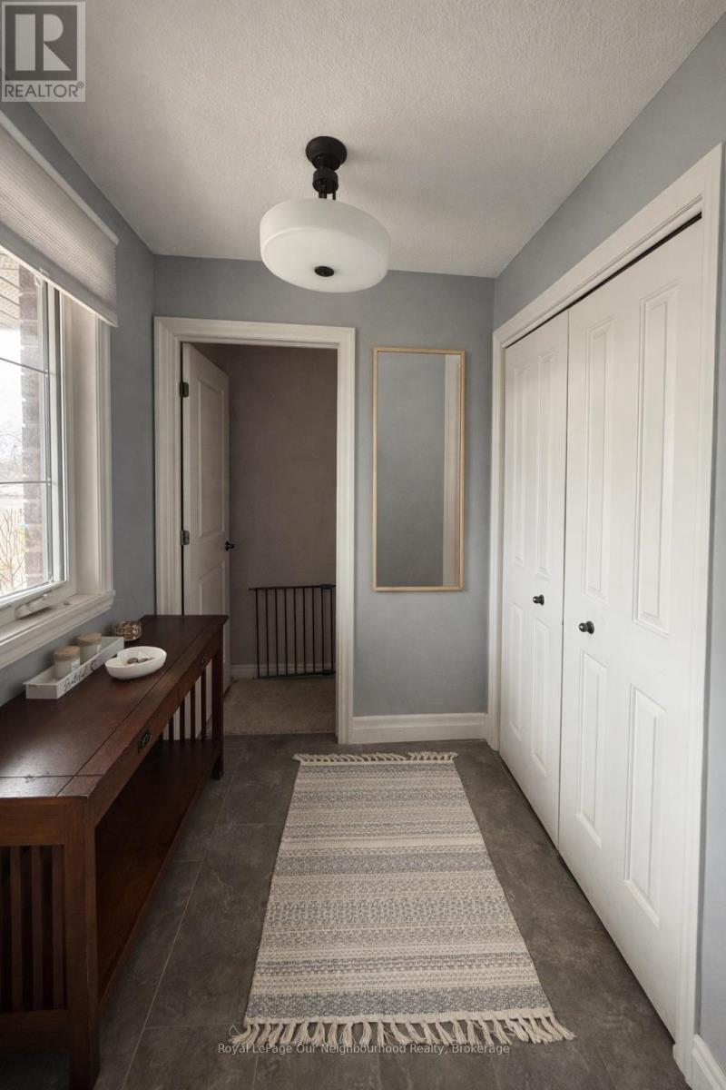 5 Mcintosh Crescent W, Quinte West, Ontario  K8V 0G1 - Photo 4 - X12953514