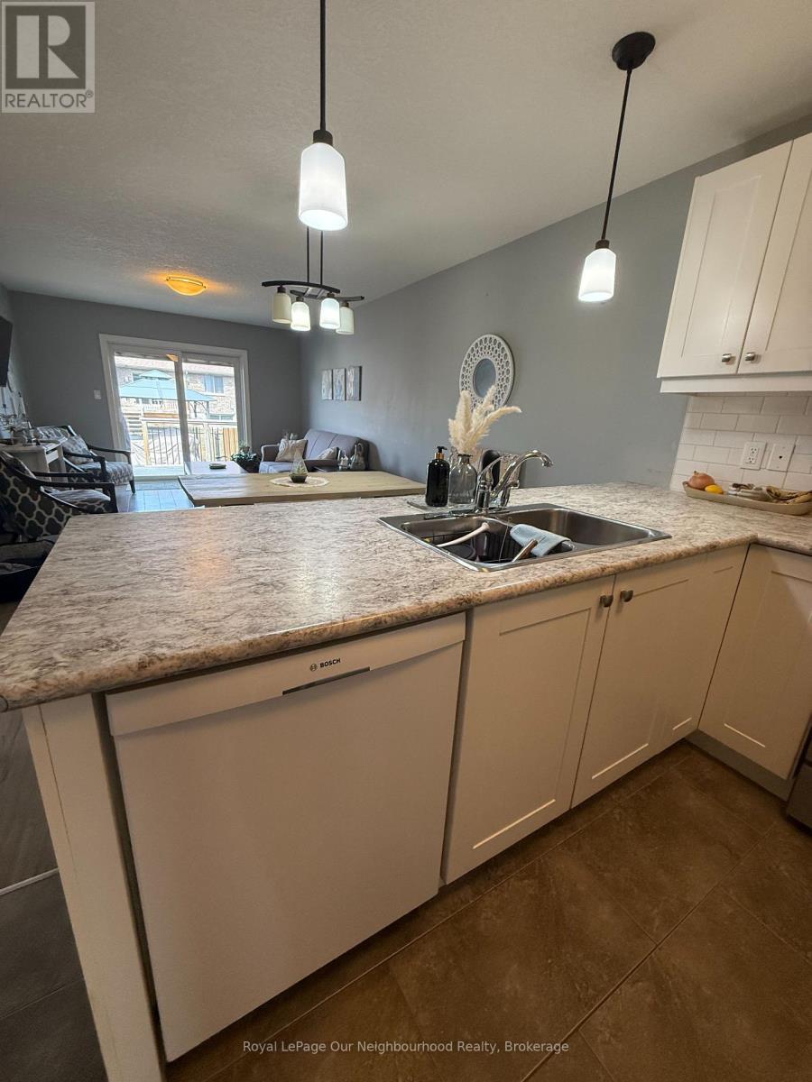 5 Mcintosh Crescent W, Quinte West, Ontario  K8V 0G1 - Photo 9 - X12953514