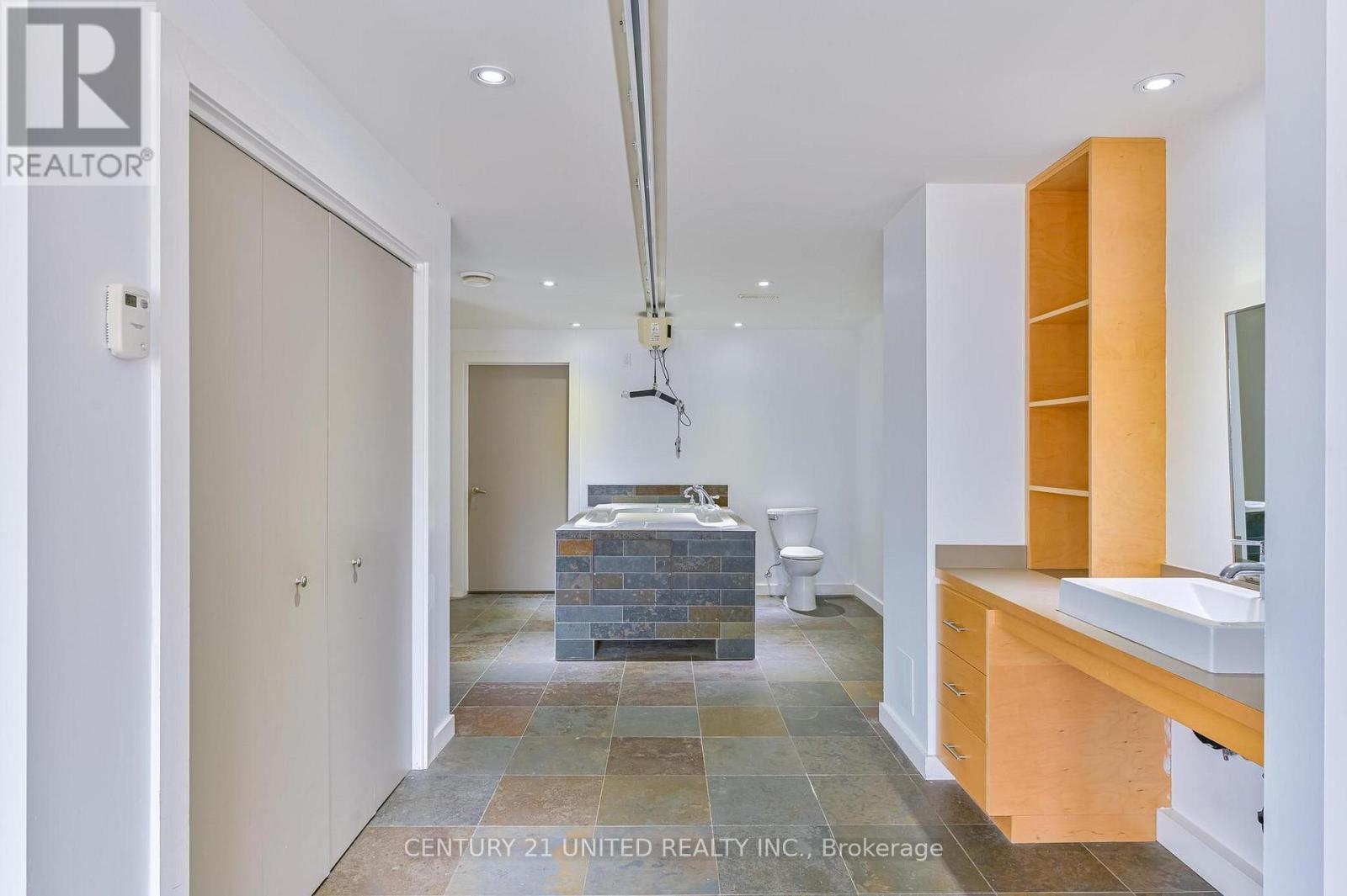 590 Maniece Avenue, Peterborough, Ontario  K9J 6X9 - Photo 21 - X12953580