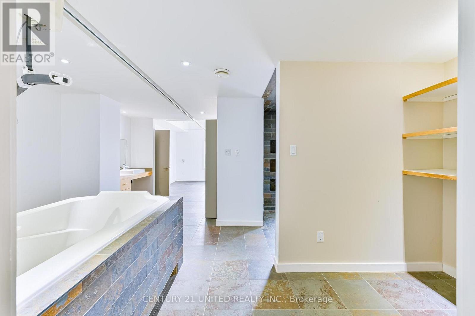 590 Maniece Avenue, Peterborough, Ontario  K9J 6X9 - Photo 23 - X12953580