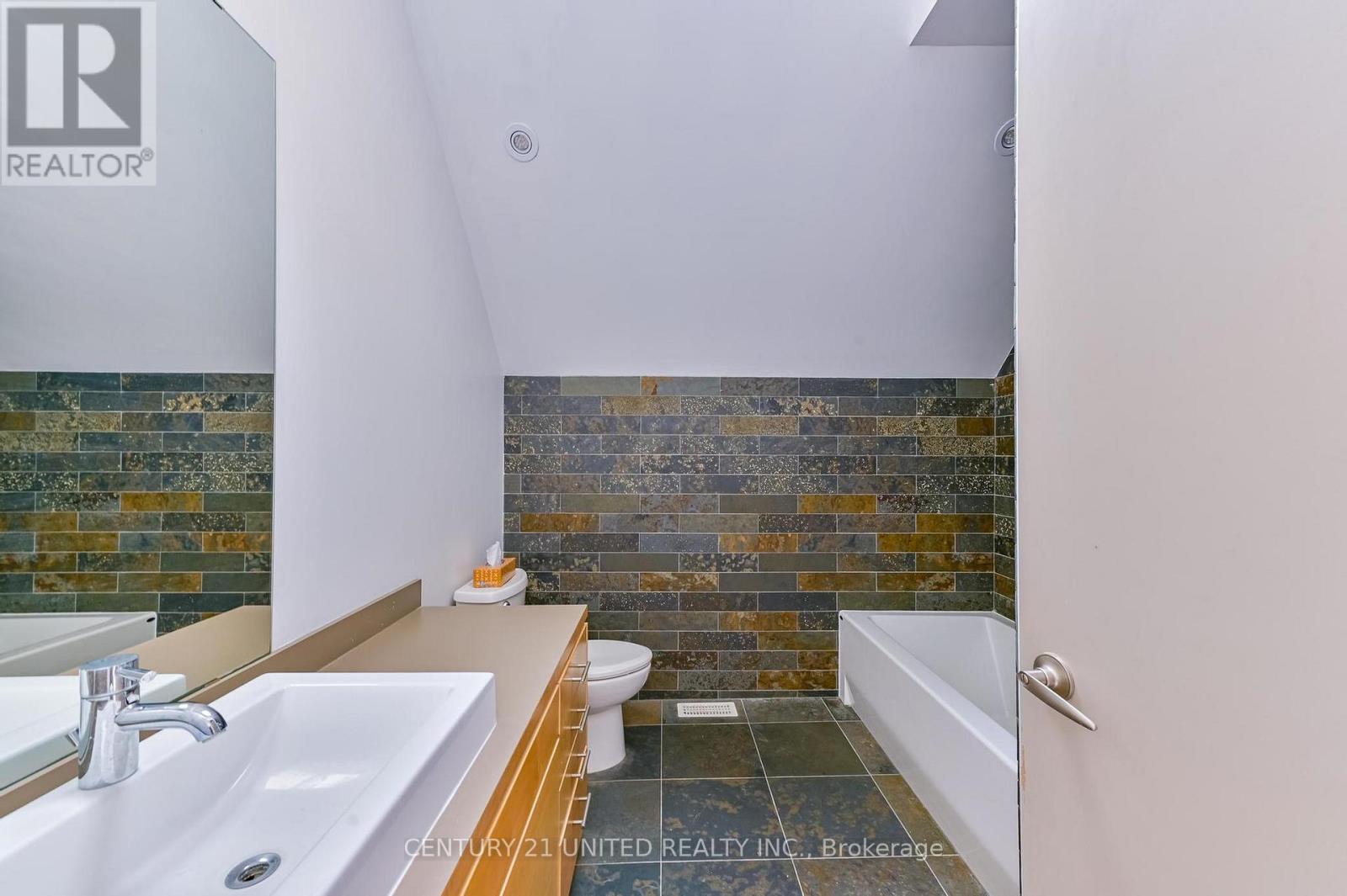 590 Maniece Avenue, Peterborough, Ontario  K9J 6X9 - Photo 35 - X12953580