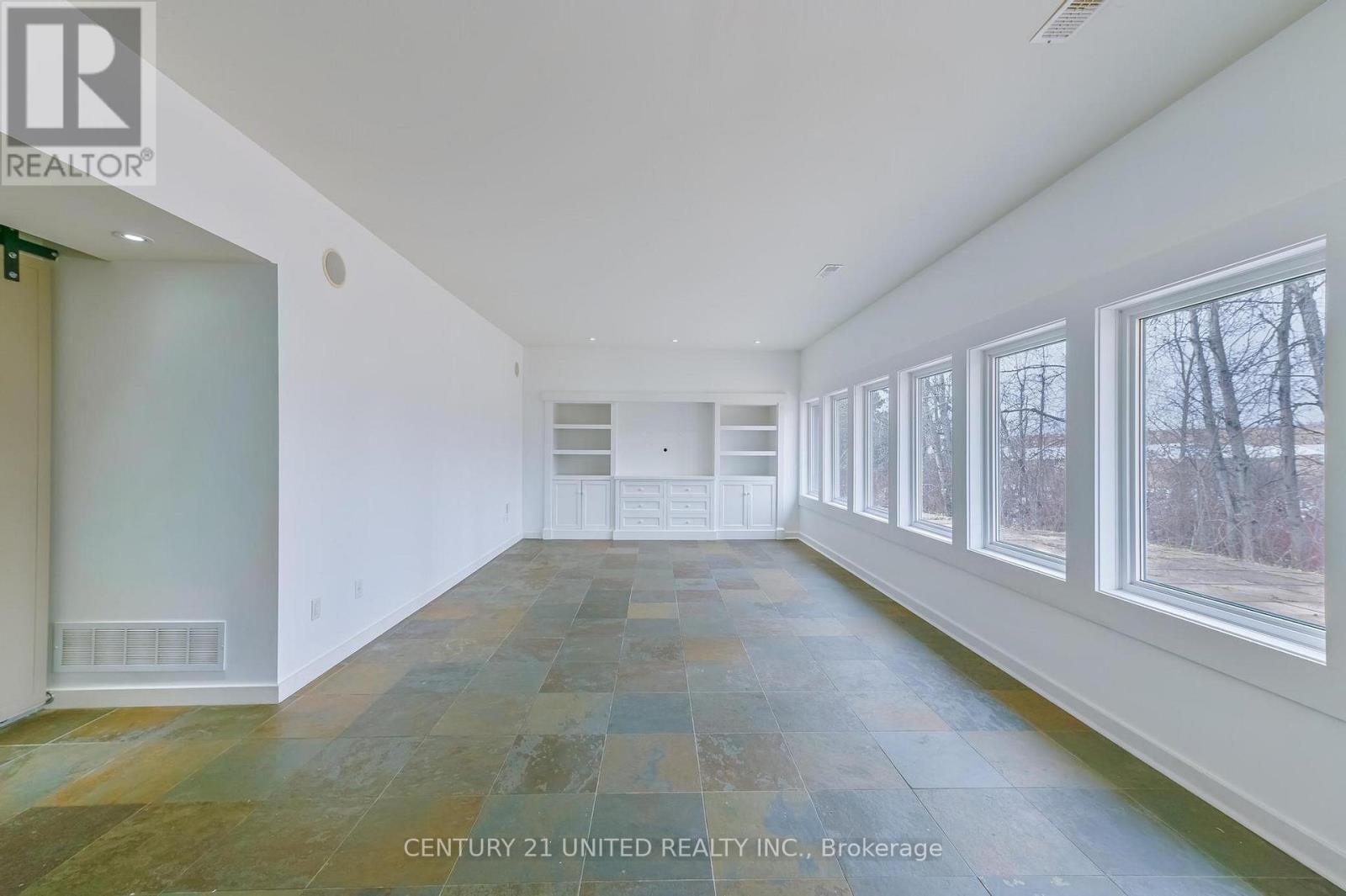 590 Maniece Avenue, Peterborough, Ontario  K9J 6X9 - Photo 6 - X12953580