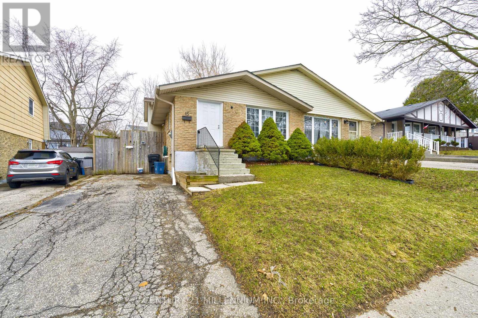 15 Northview Heights Drive, Cambridge, Ontario  N1R 6Z9 - Photo 2 - X12953276