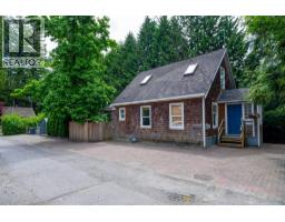 1075 GLADWIN DRIVE, North Vancouver, British Columbia