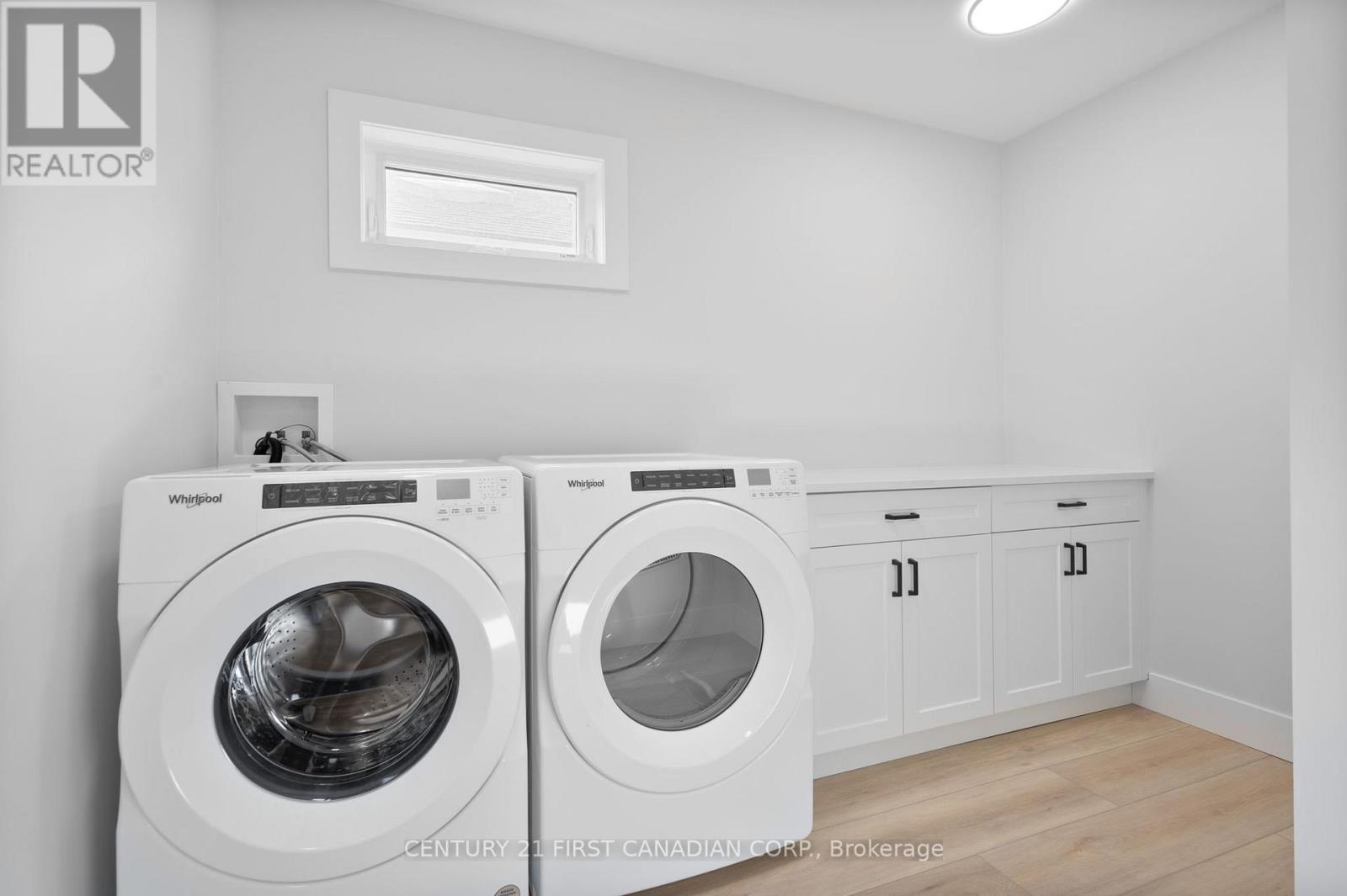 29 Sheldabren Street, North Middlesex, Ontario  N0M 1A0 - Photo 11 - X12953558