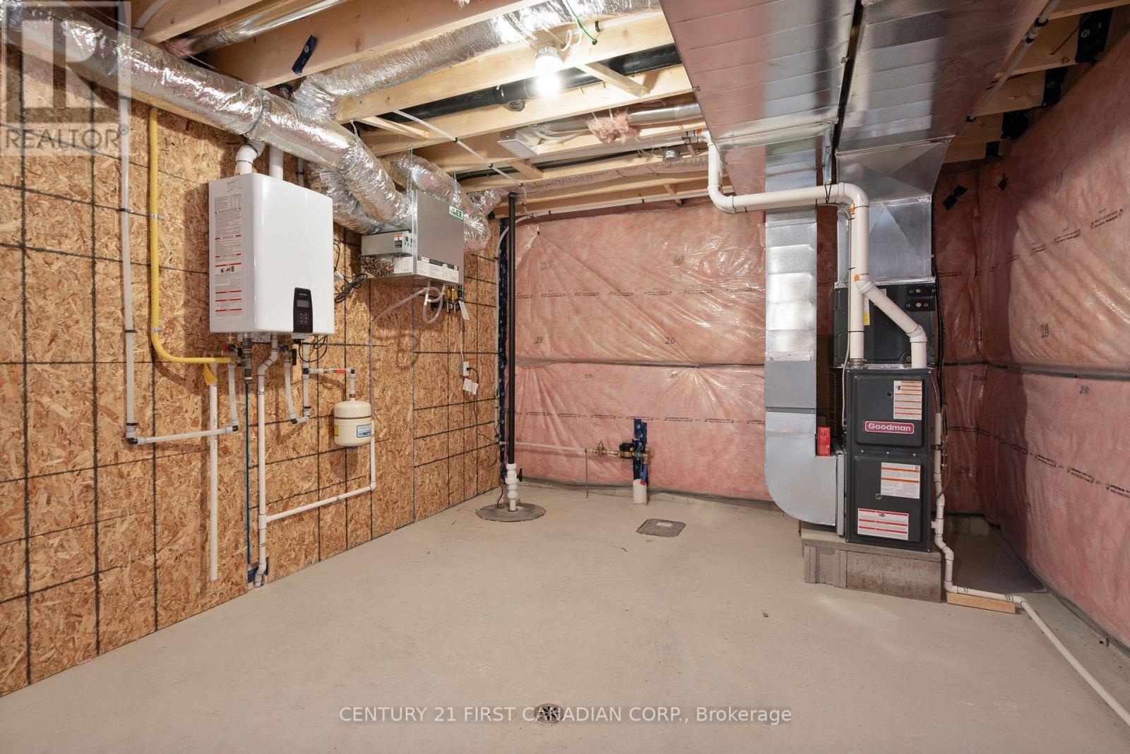 29 Sheldabren Street, North Middlesex, Ontario  N0M 1A0 - Photo 28 - X12953558