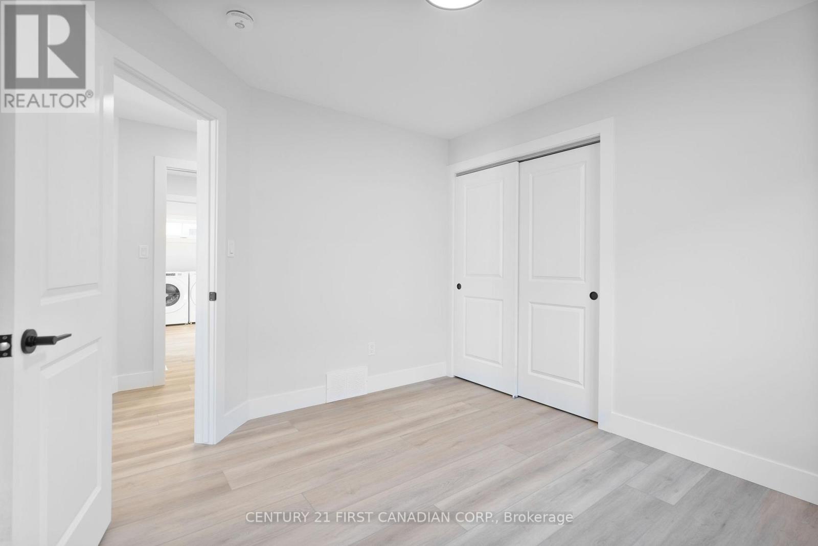 29 Sheldabren Street, North Middlesex, Ontario  N0M 1A0 - Photo 9 - X12953558