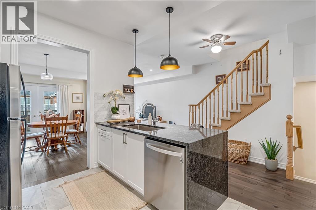 54 Nisbet Boulevard Unit# 16, Waterdown, Ontario  L8B 0Y3 - Photo 15 - 40813490