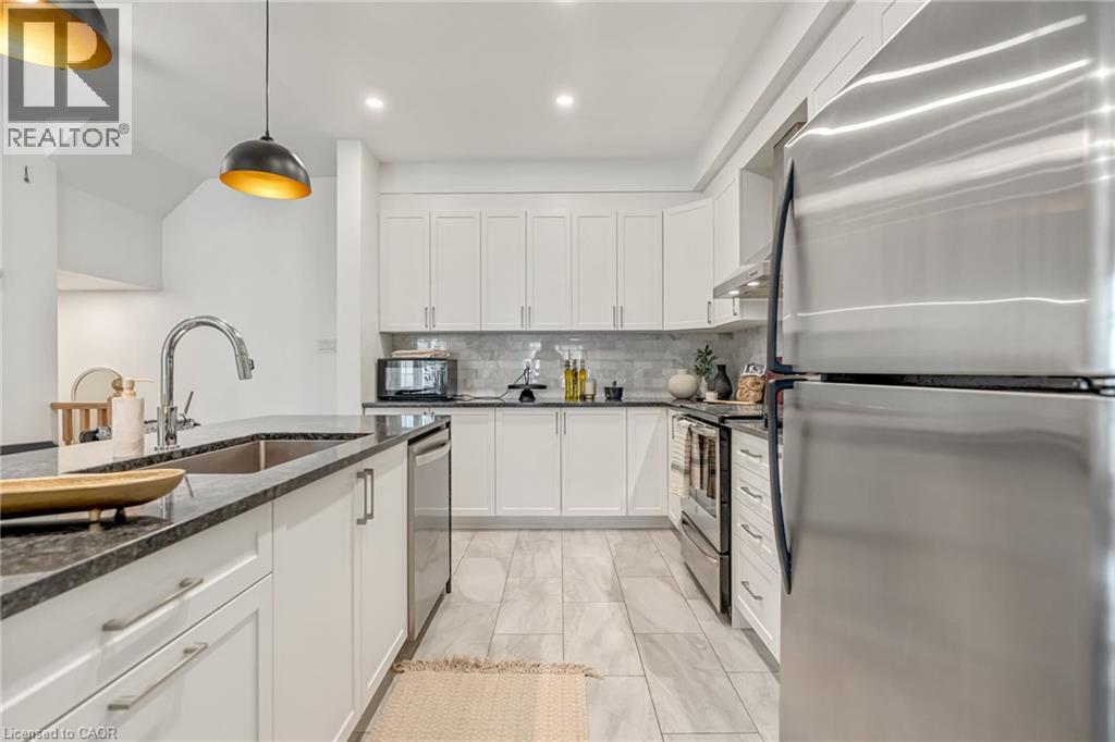 54 Nisbet Boulevard Unit# 16, Waterdown, Ontario  L8B 0Y3 - Photo 14 - 40813490