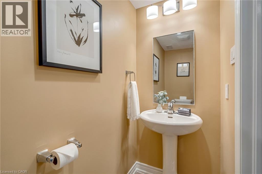 54 Nisbet Boulevard Unit# 16, Waterdown, Ontario  L8B 0Y3 - Photo 9 - 40813490