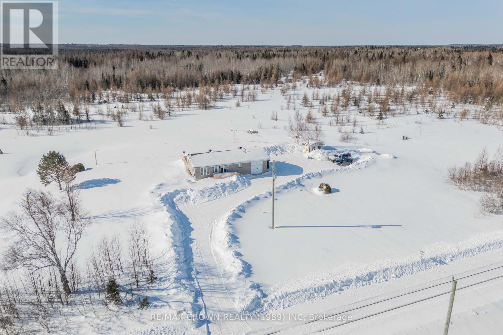 Fauquier - 194 Highway 11, Kapuskasing, Ontario  P0L 1G0 - Photo 1 - T12953744