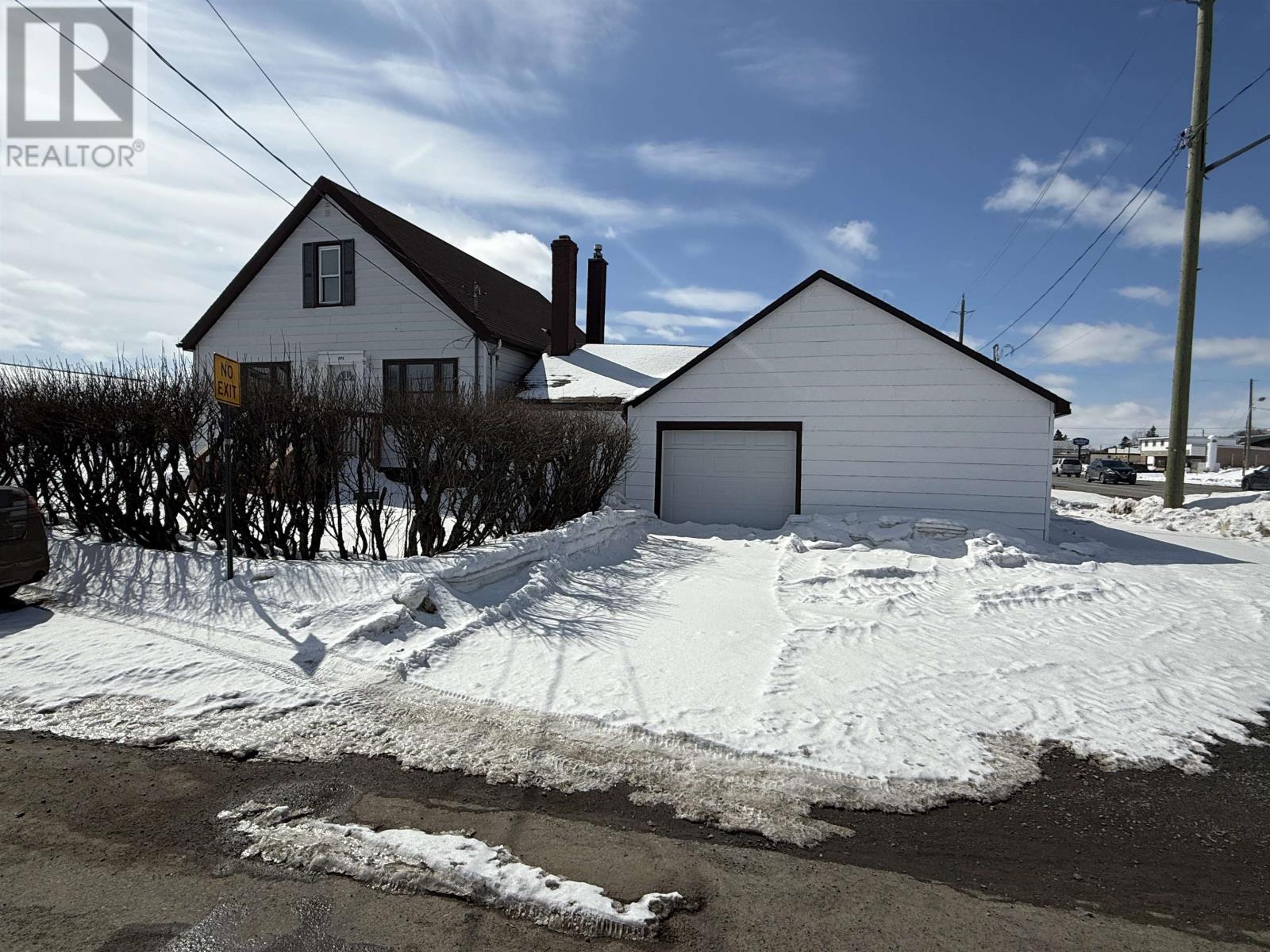 369 Cumberland St N, Thunder Bay, Ontario  P7A 4P4 - Photo 2 - TB2600560