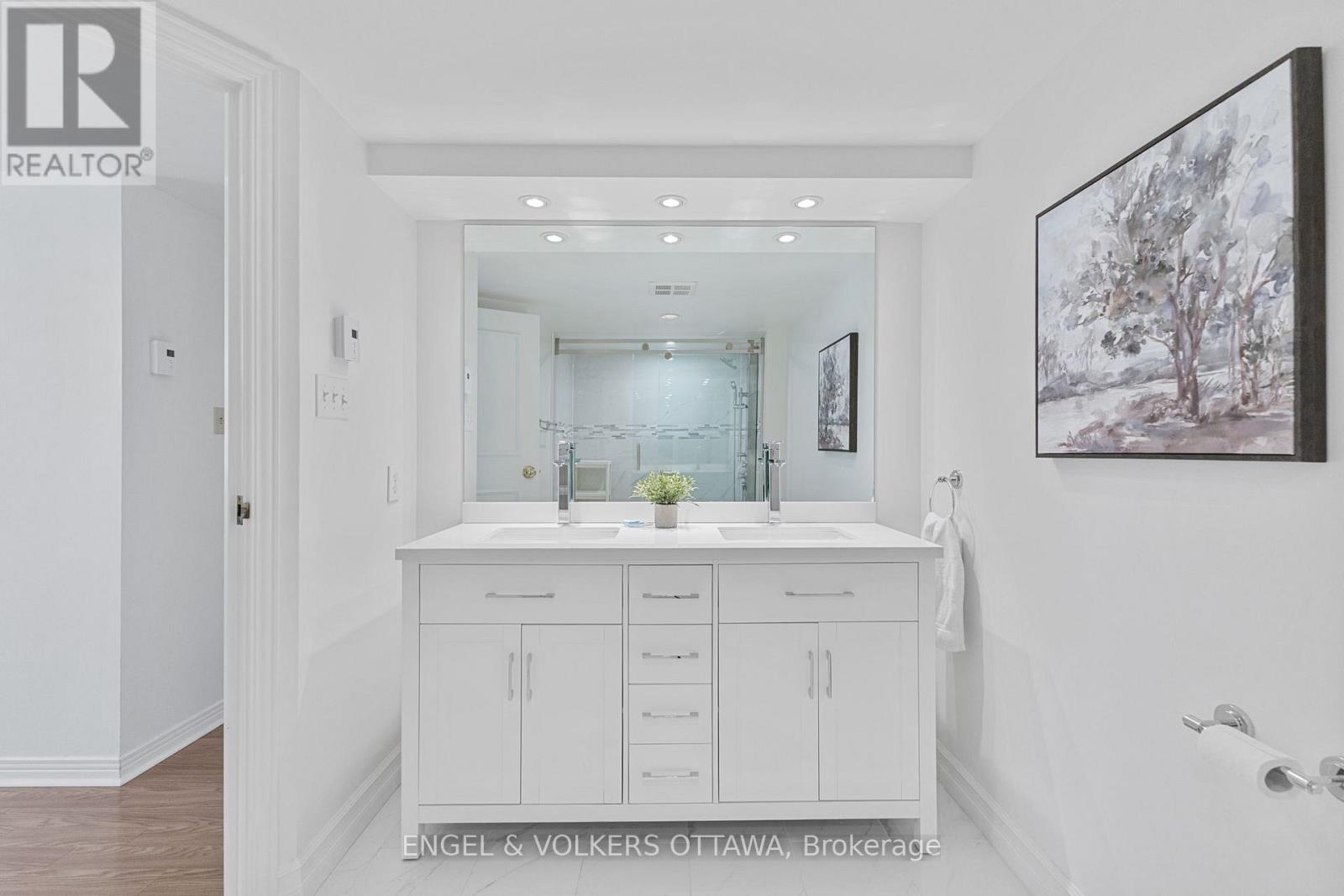 206 - 205 Somerset Street W, Ottawa, Ontario  K2P 0J1 - Photo 21 - X12953548